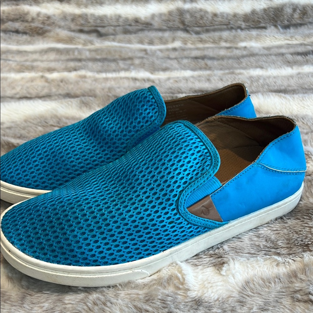 Olukai pehuea aqua teal color shoe slipon